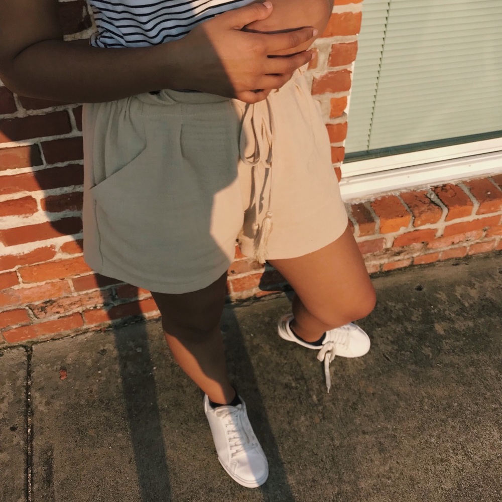 Paperbag Shorts Tan